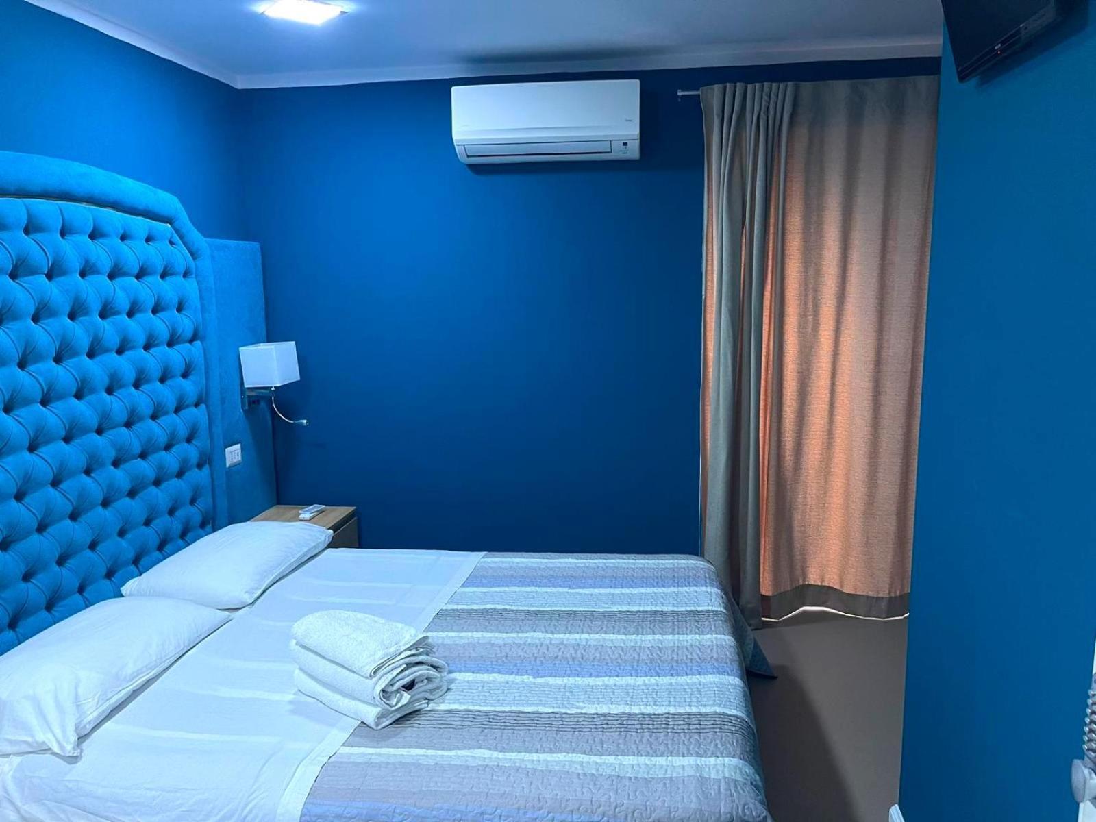 Bed And Breakfast Napoli Centro Storico Екстериор снимка
