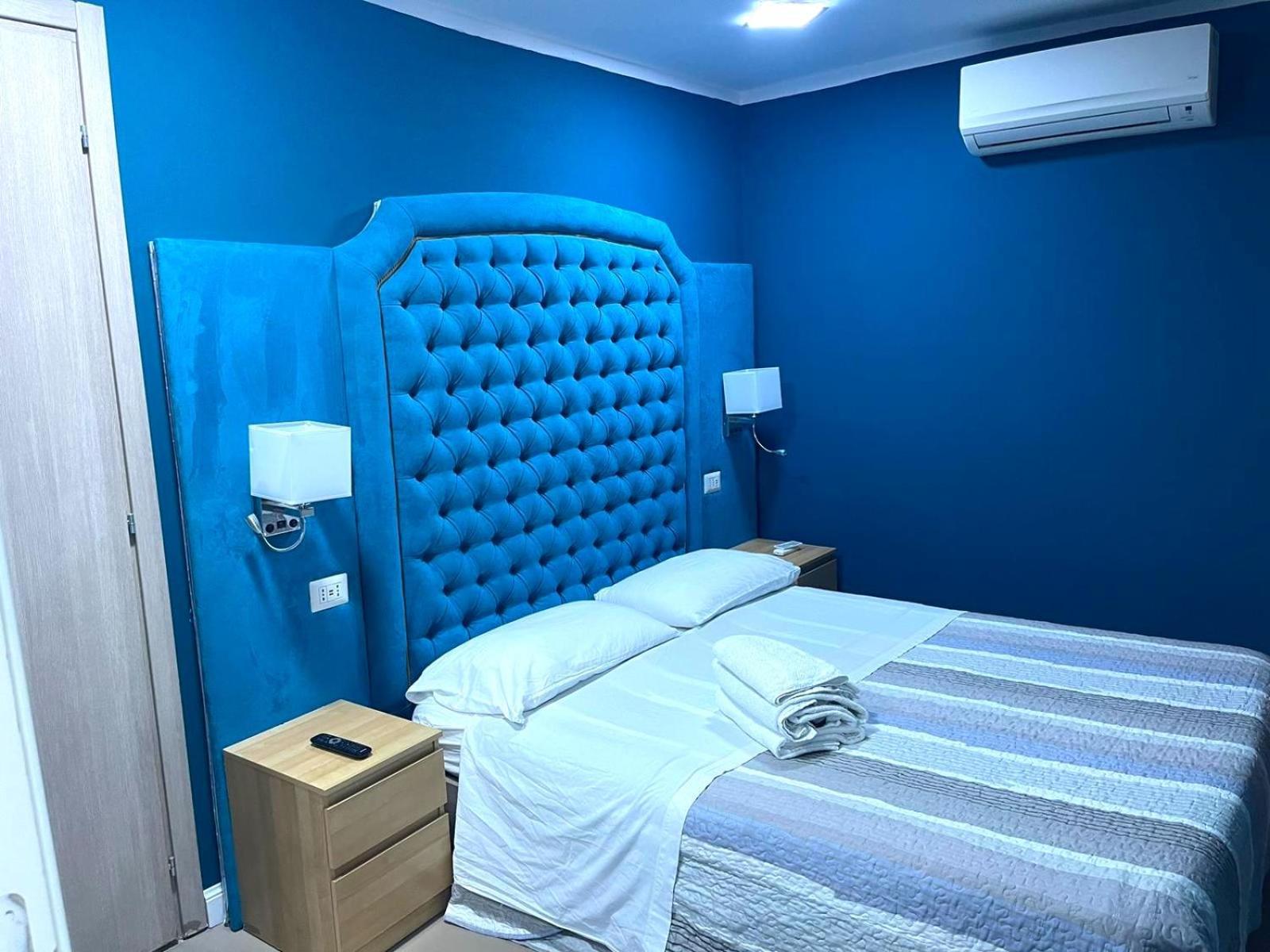 Bed And Breakfast Napoli Centro Storico Екстериор снимка
